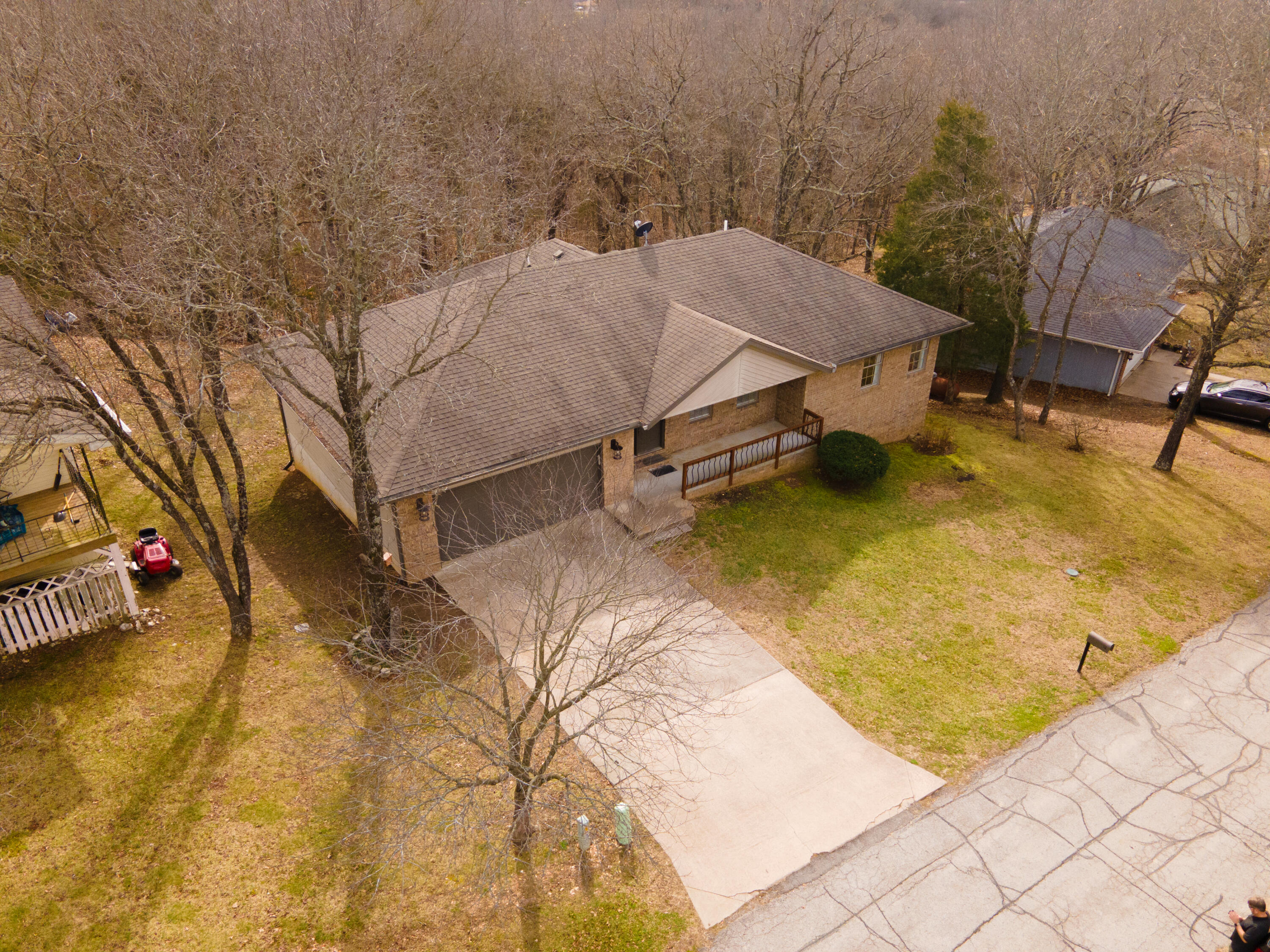 main property photo 40