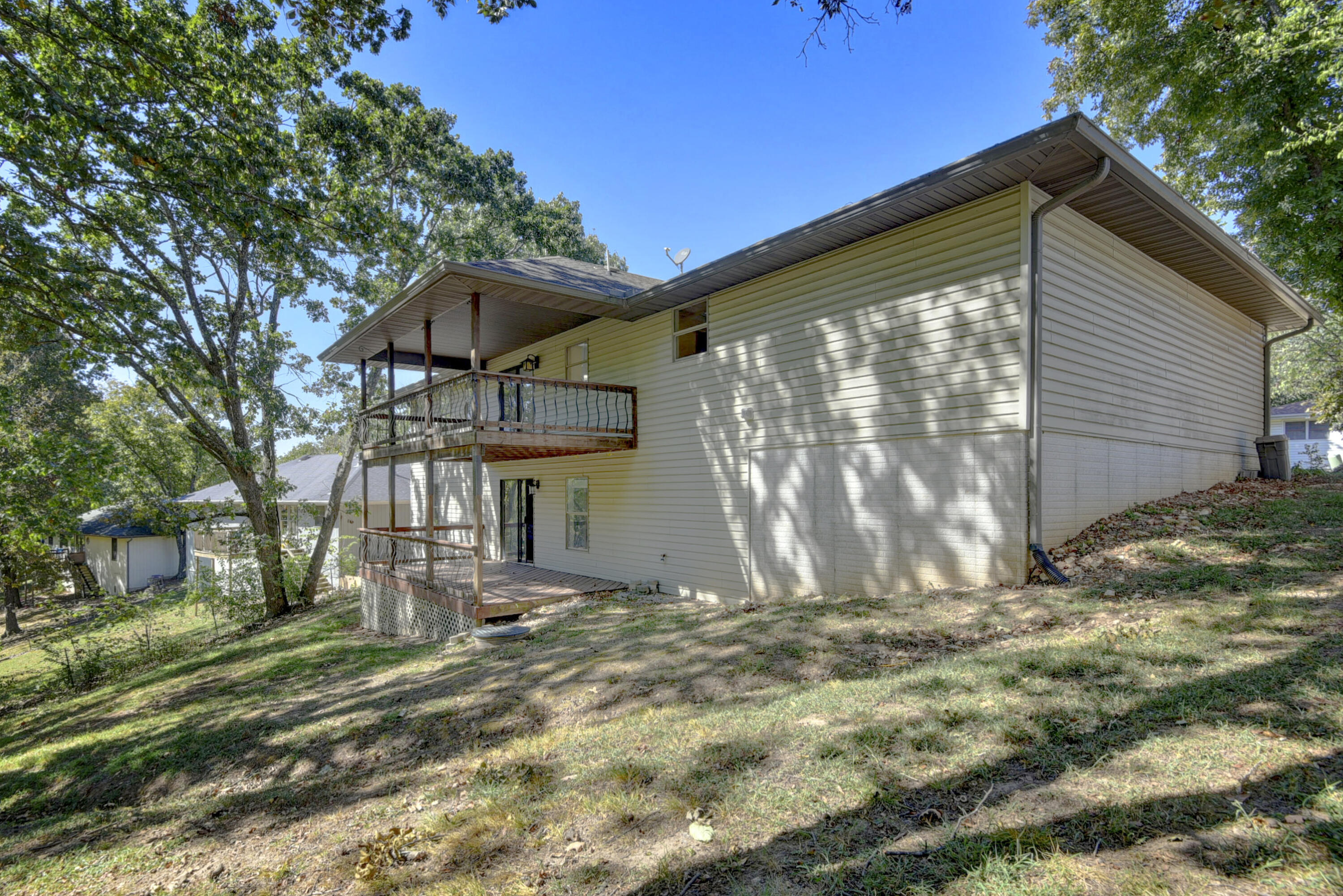 main property photo 5