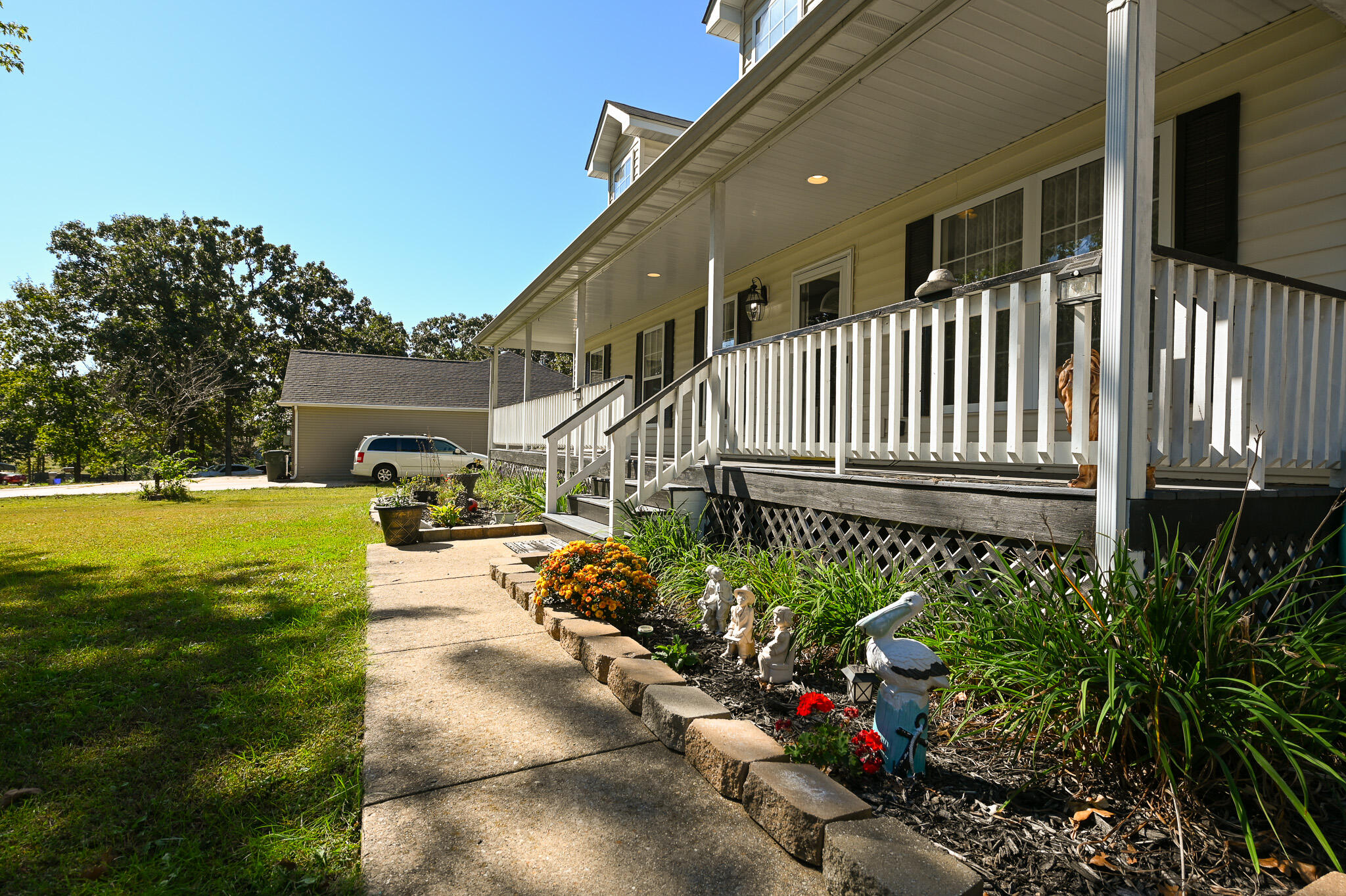 main property photo 13