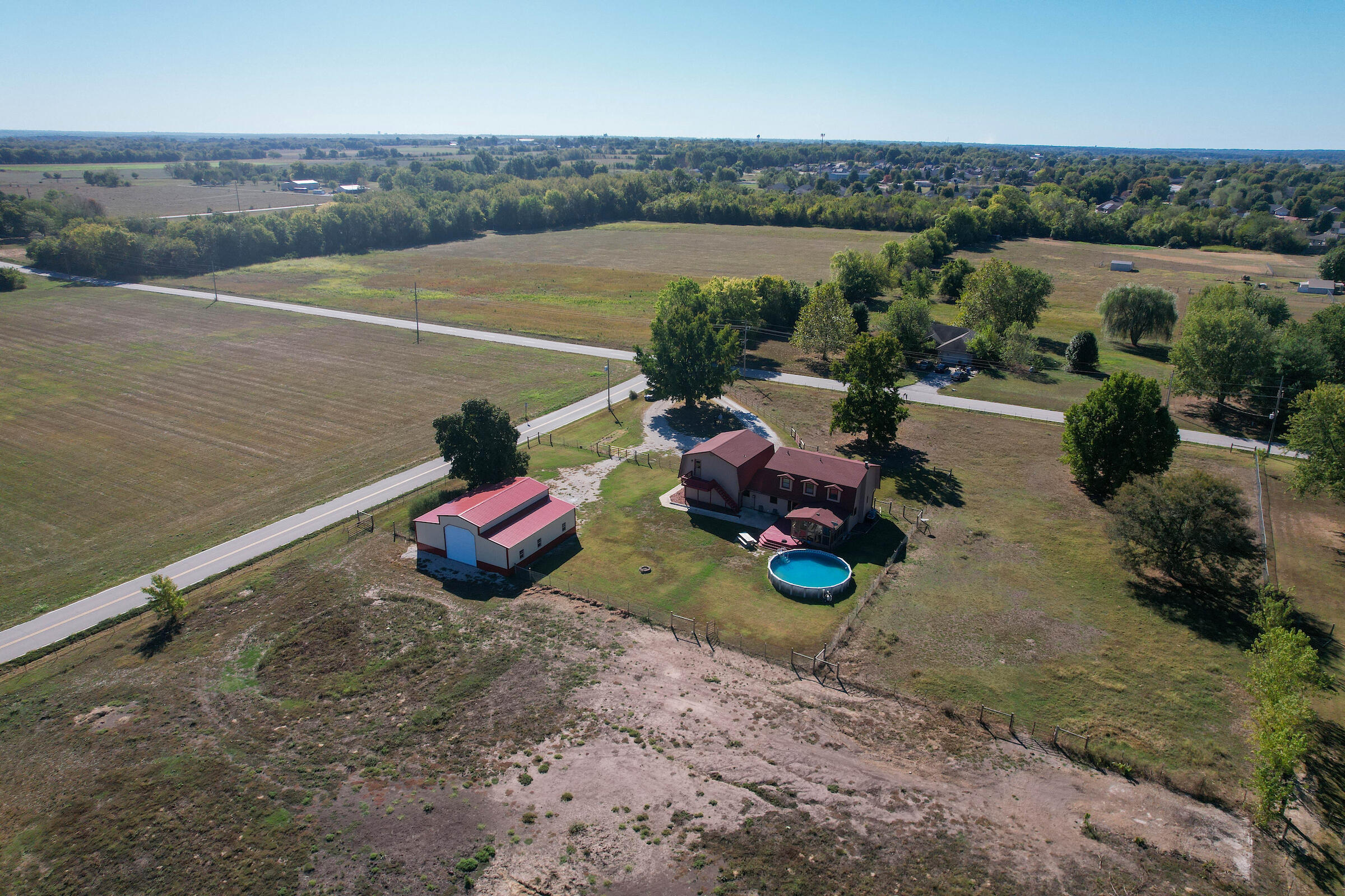 main property photo 45