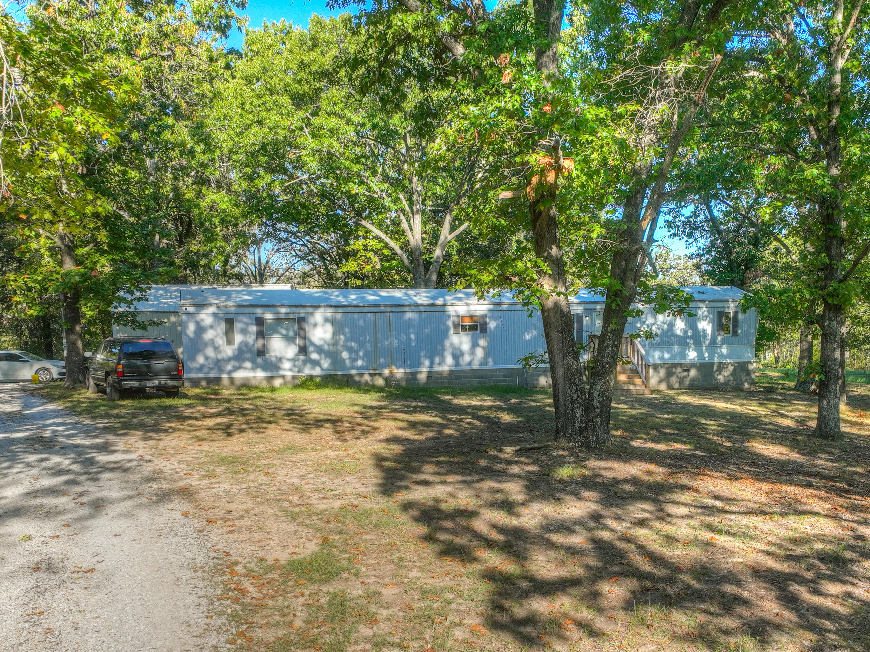 main property photo 14
