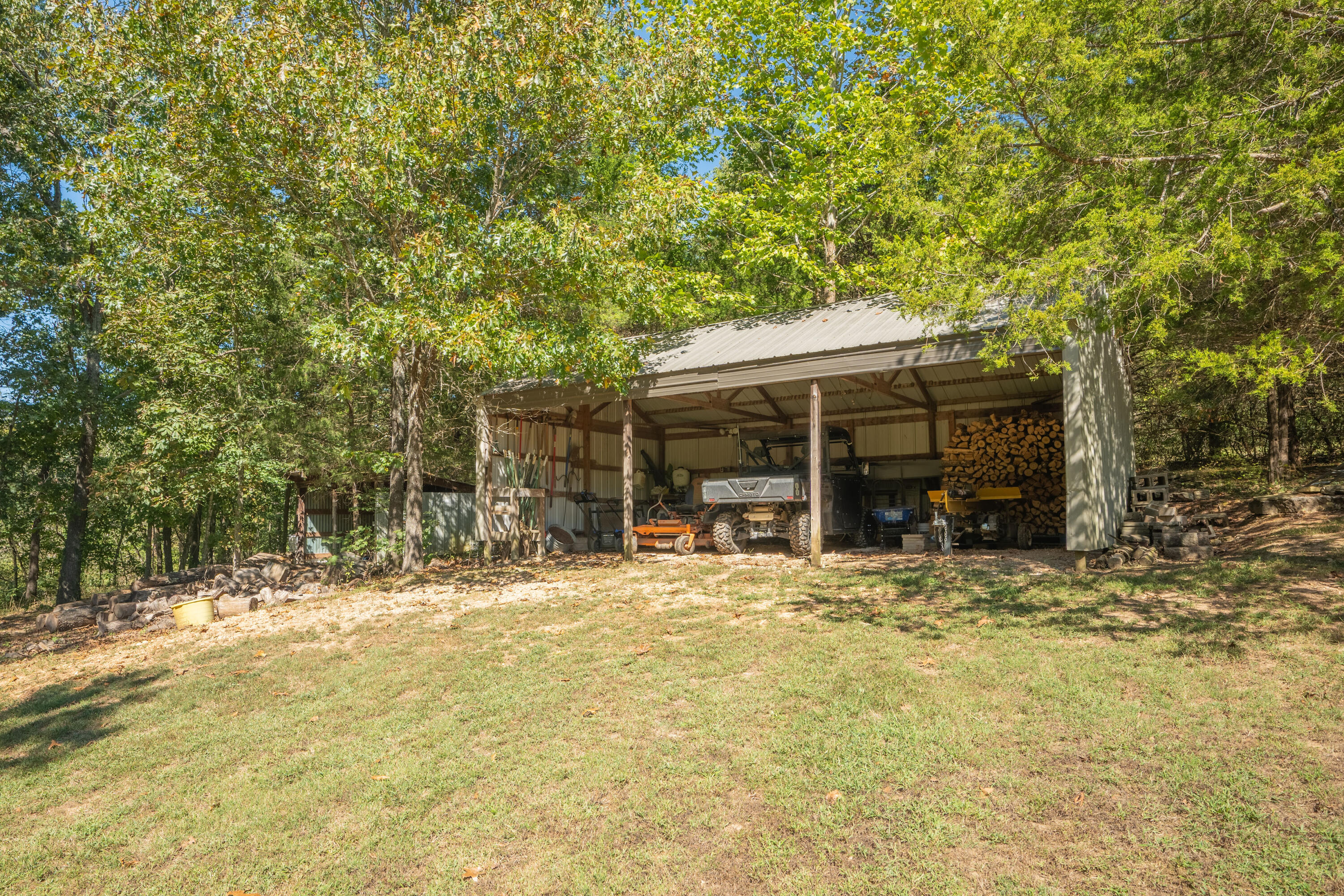main property photo 26