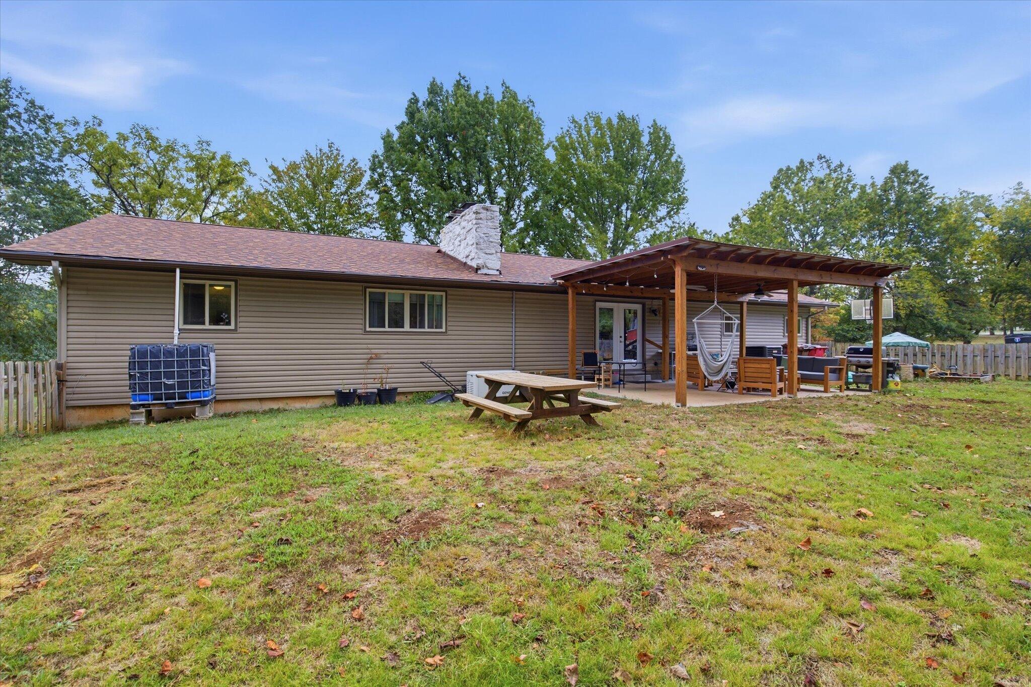 main property photo 31