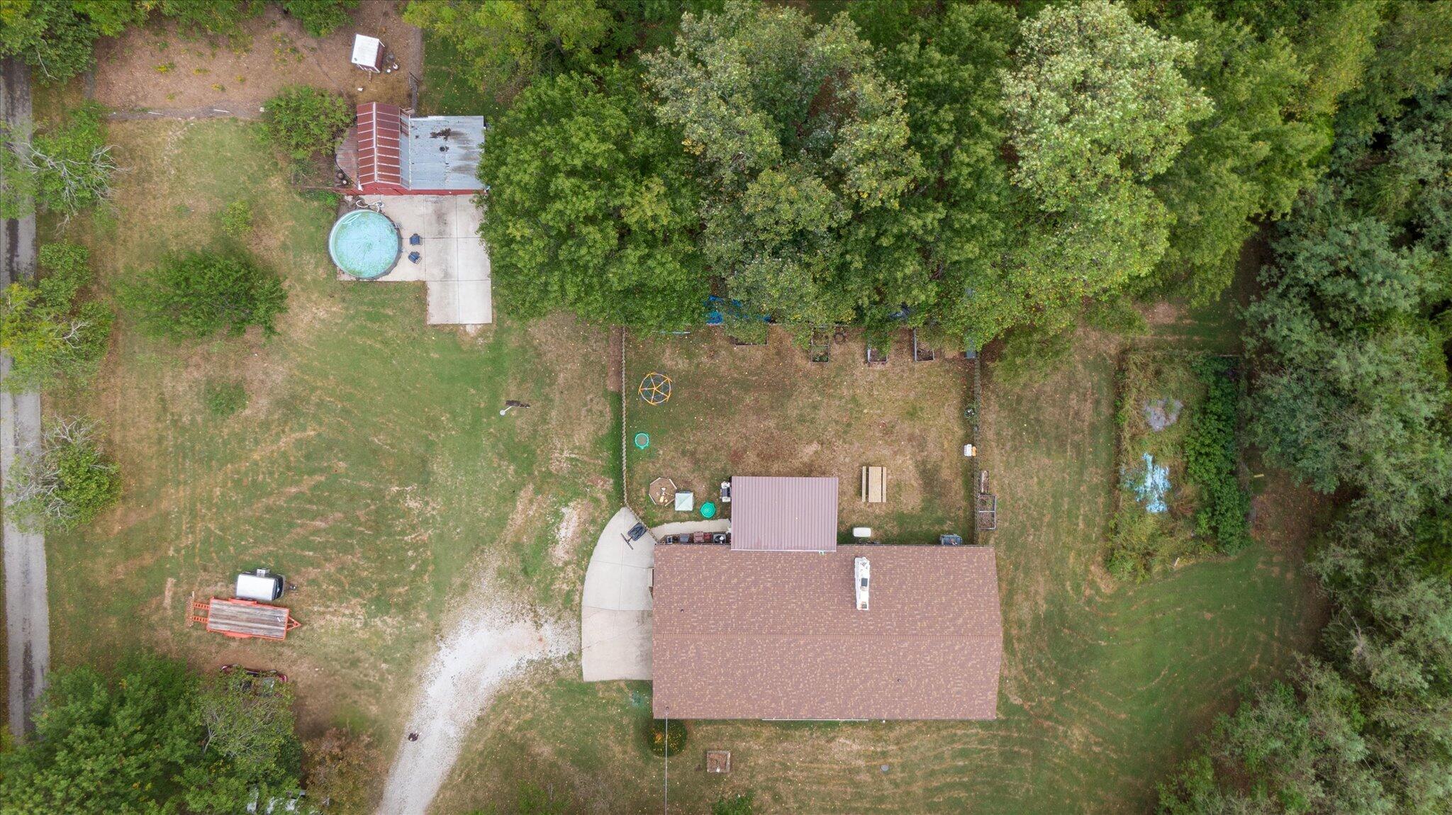 main property photo 37
