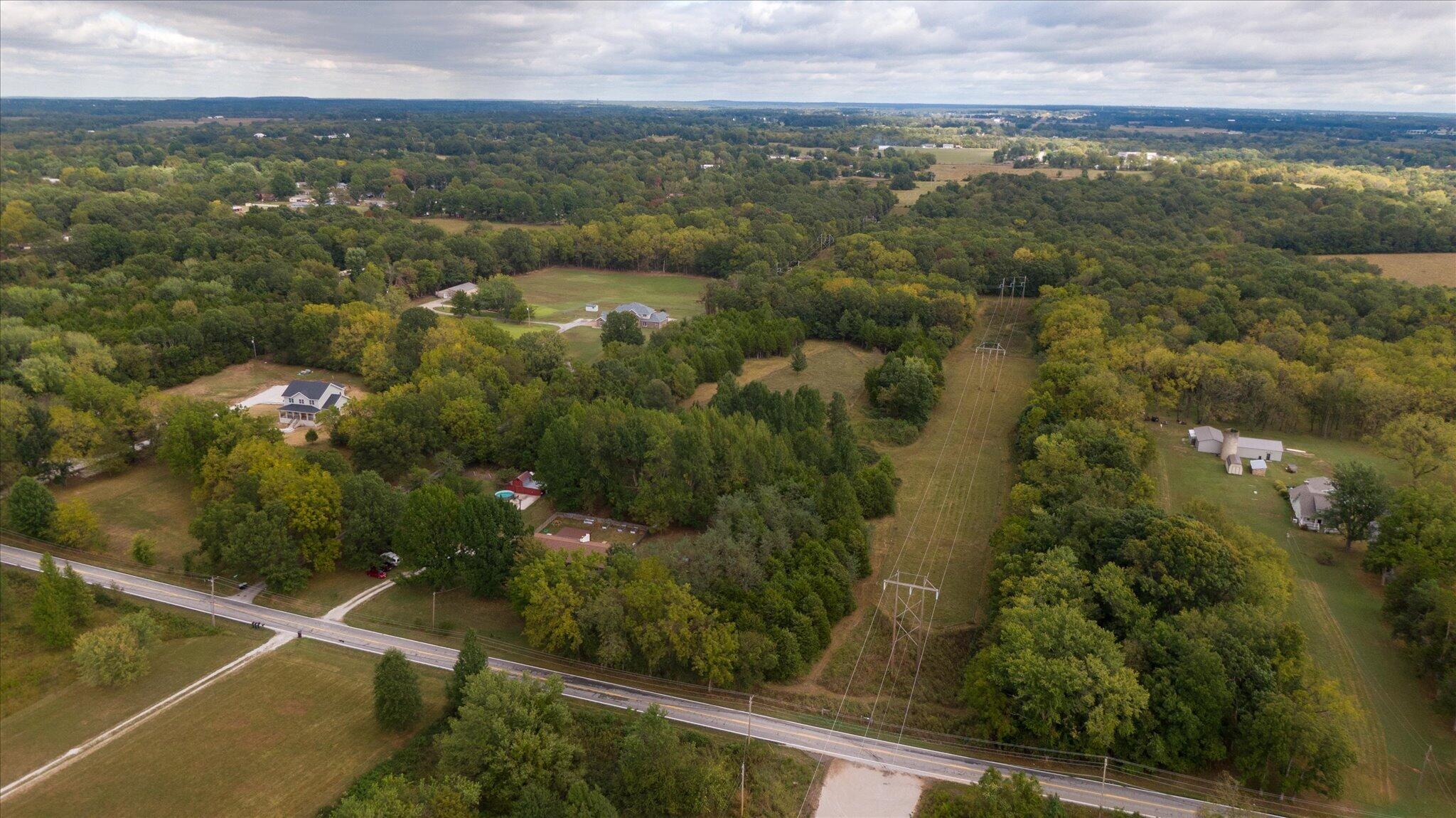 main property photo 40