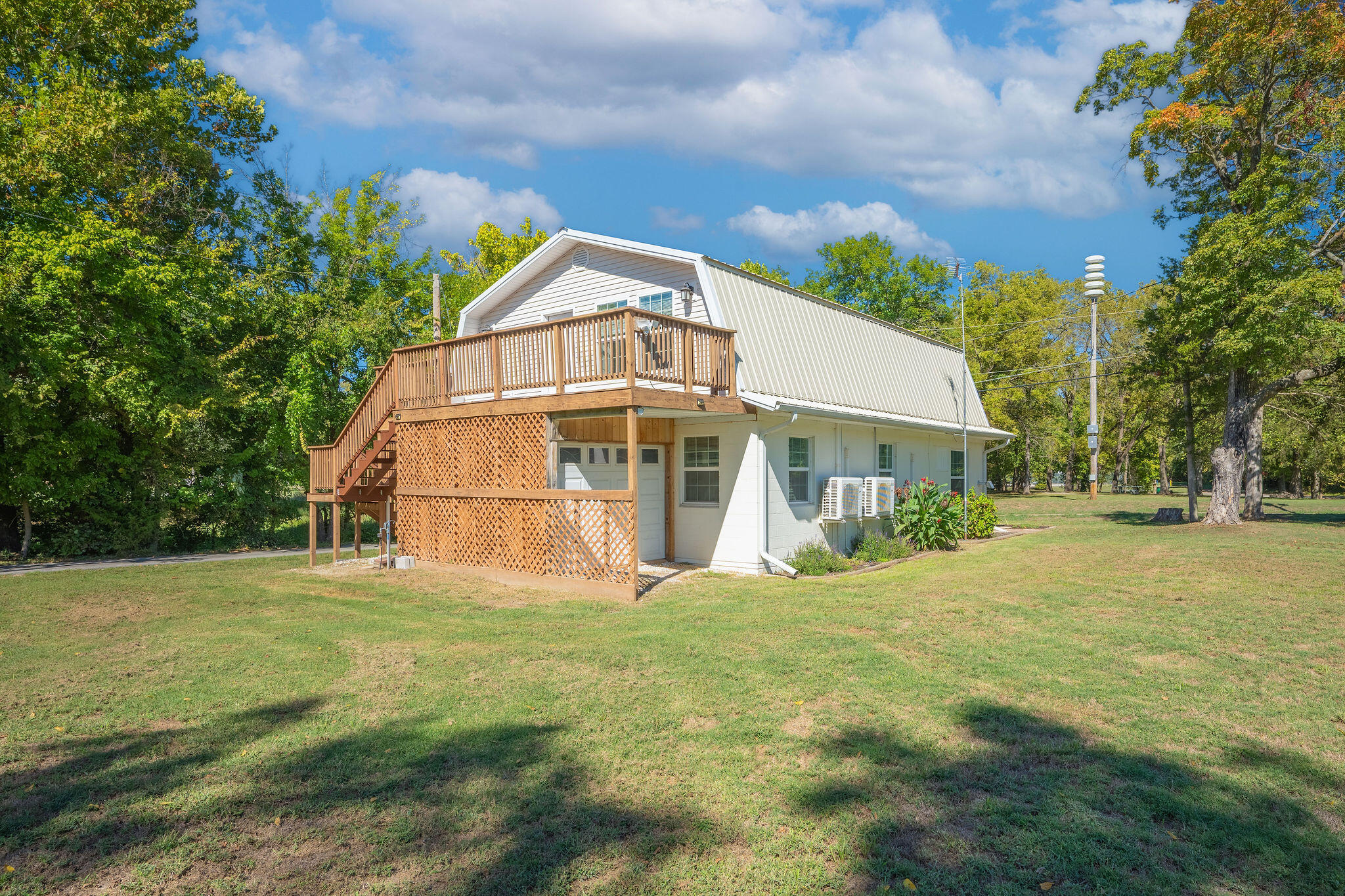 main property photo 37