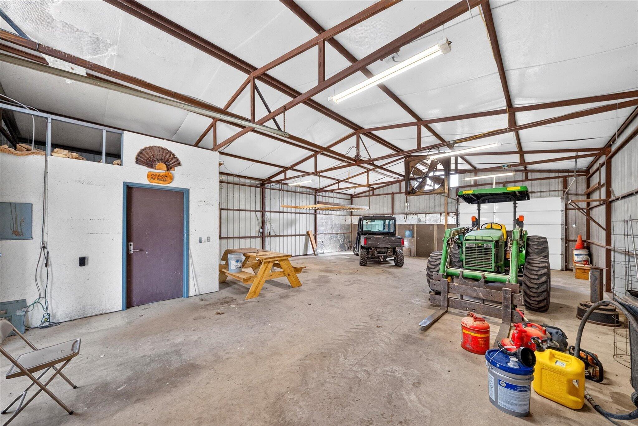 main property photo 36