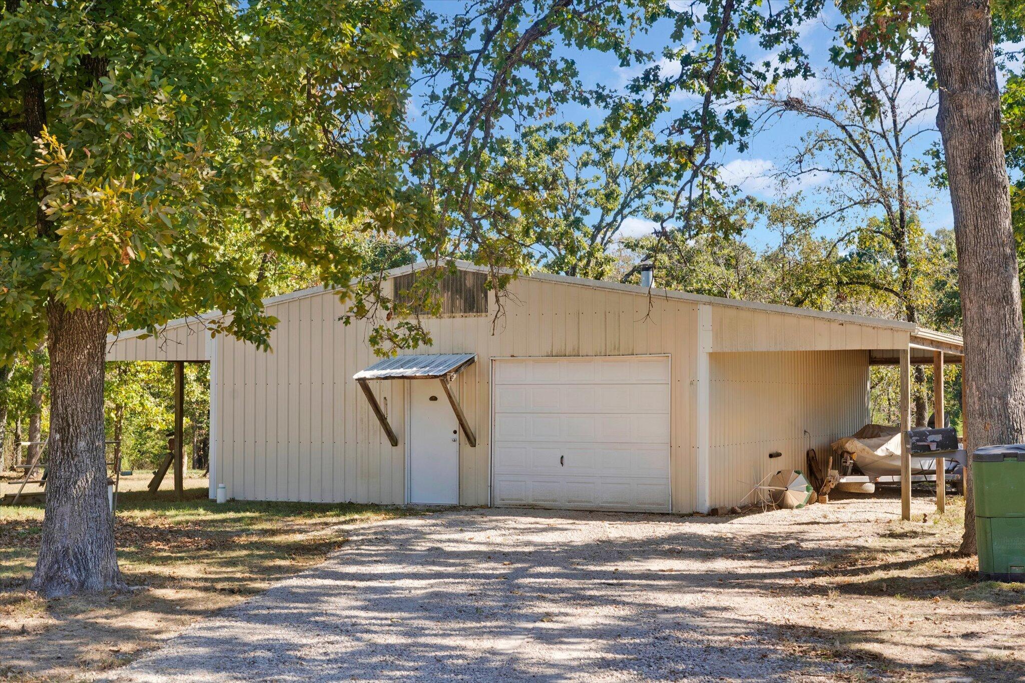 main property photo 35