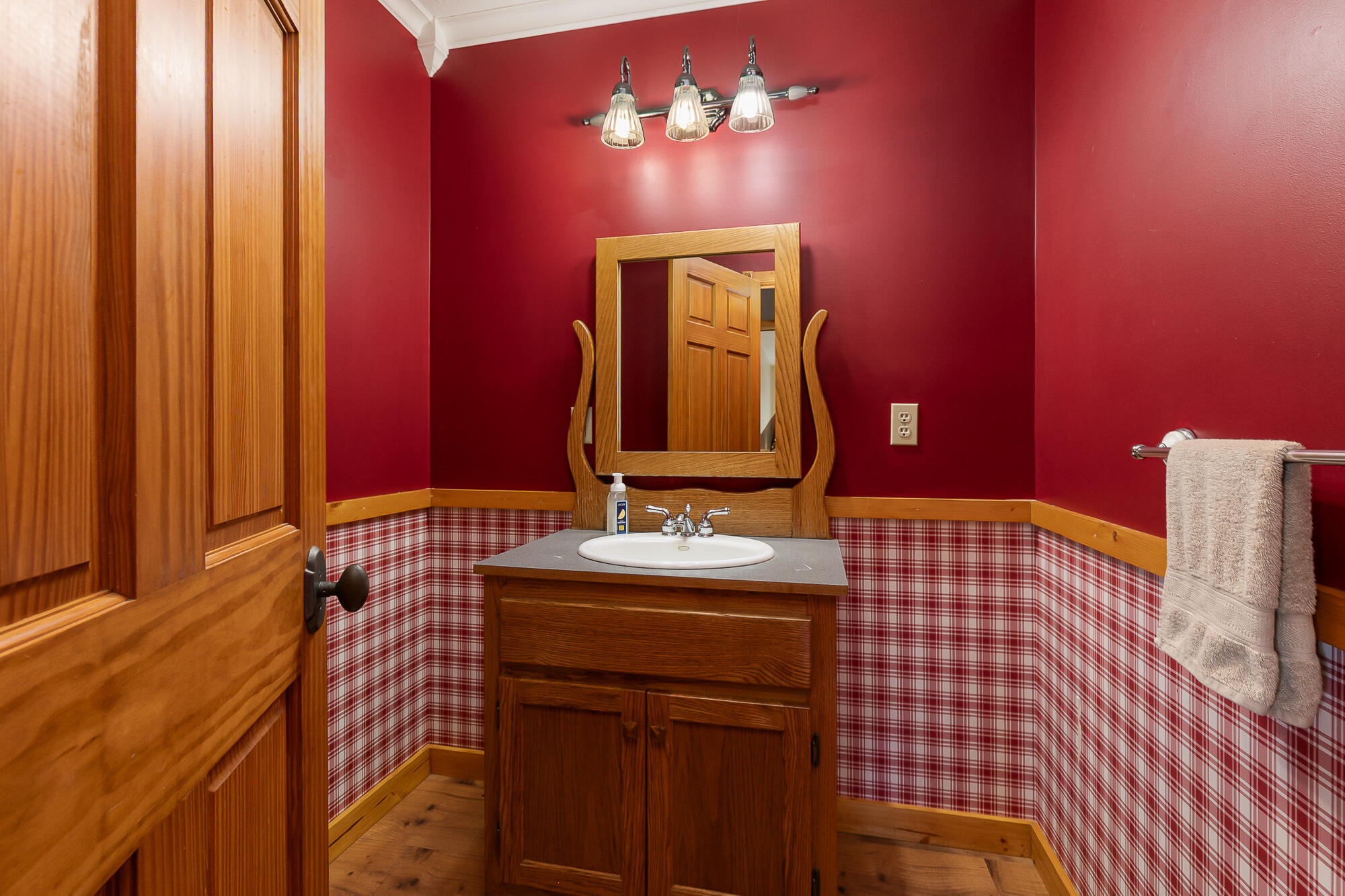 main property photo 27