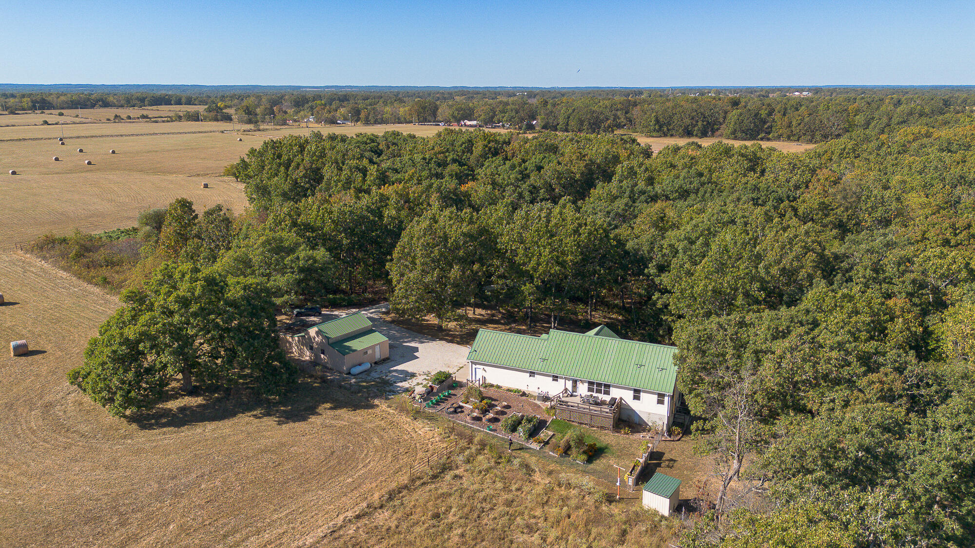 main property photo 75