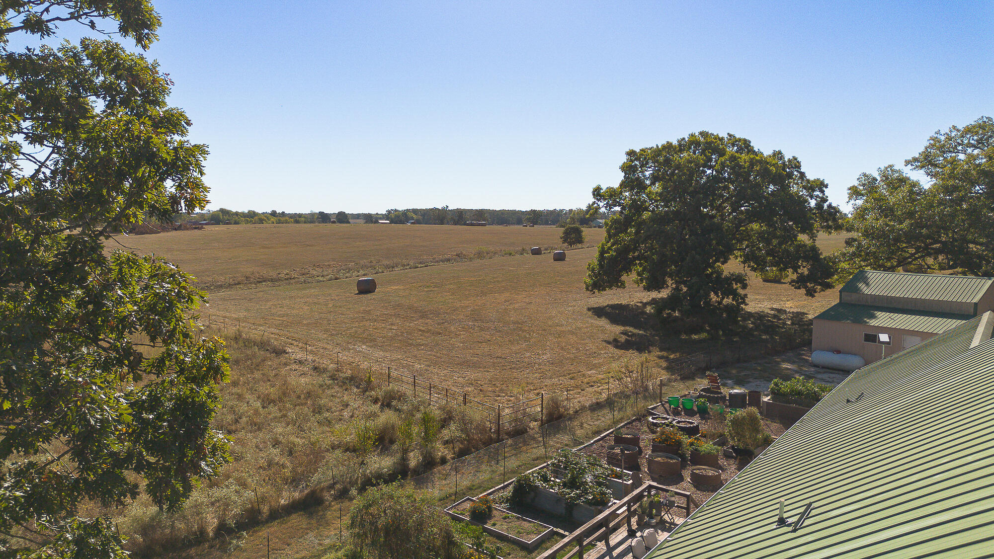 main property photo 81