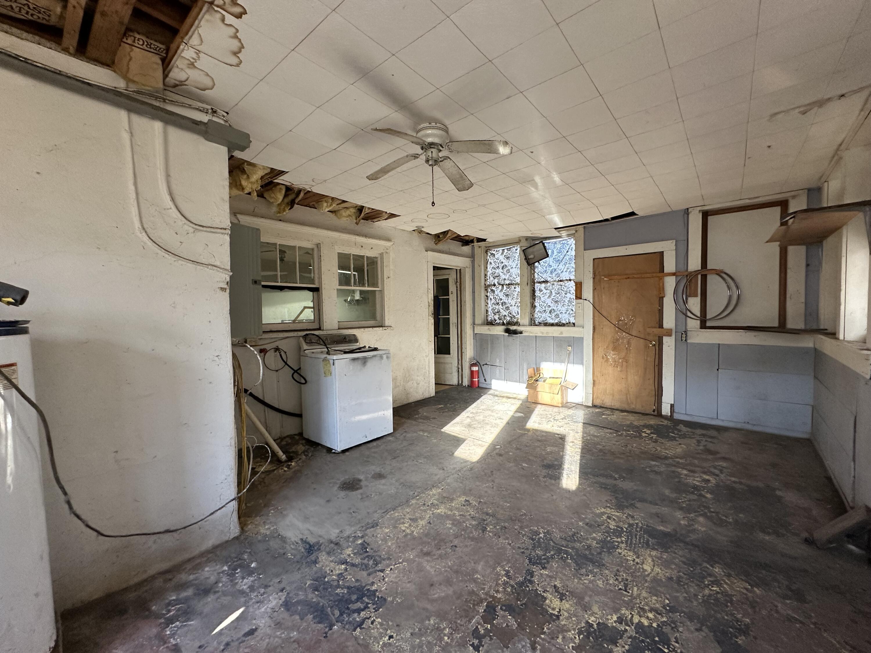 main property photo 9