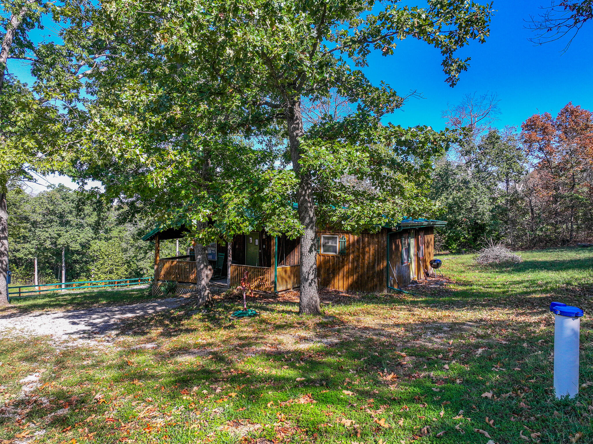 main property photo 28