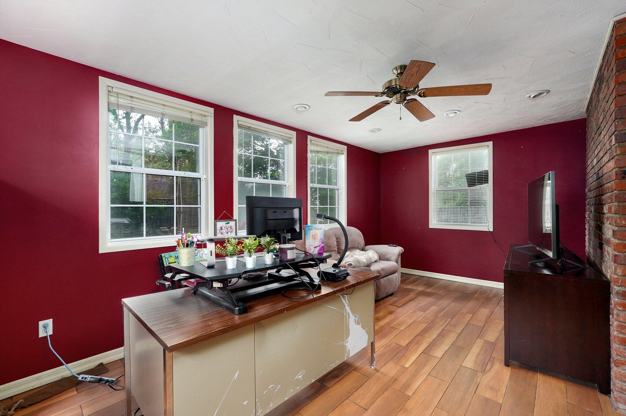 main property photo 27
