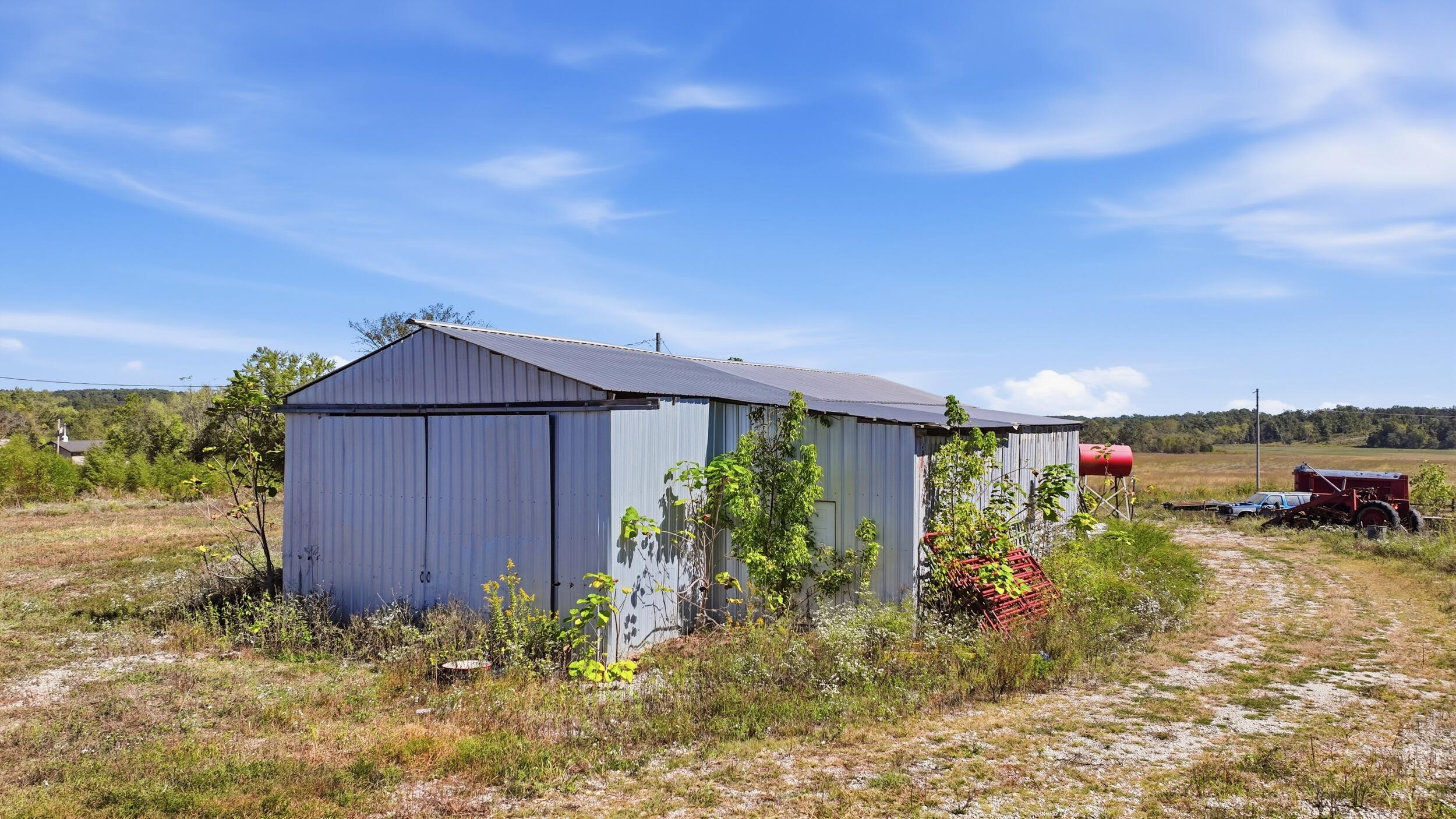 main property photo 36