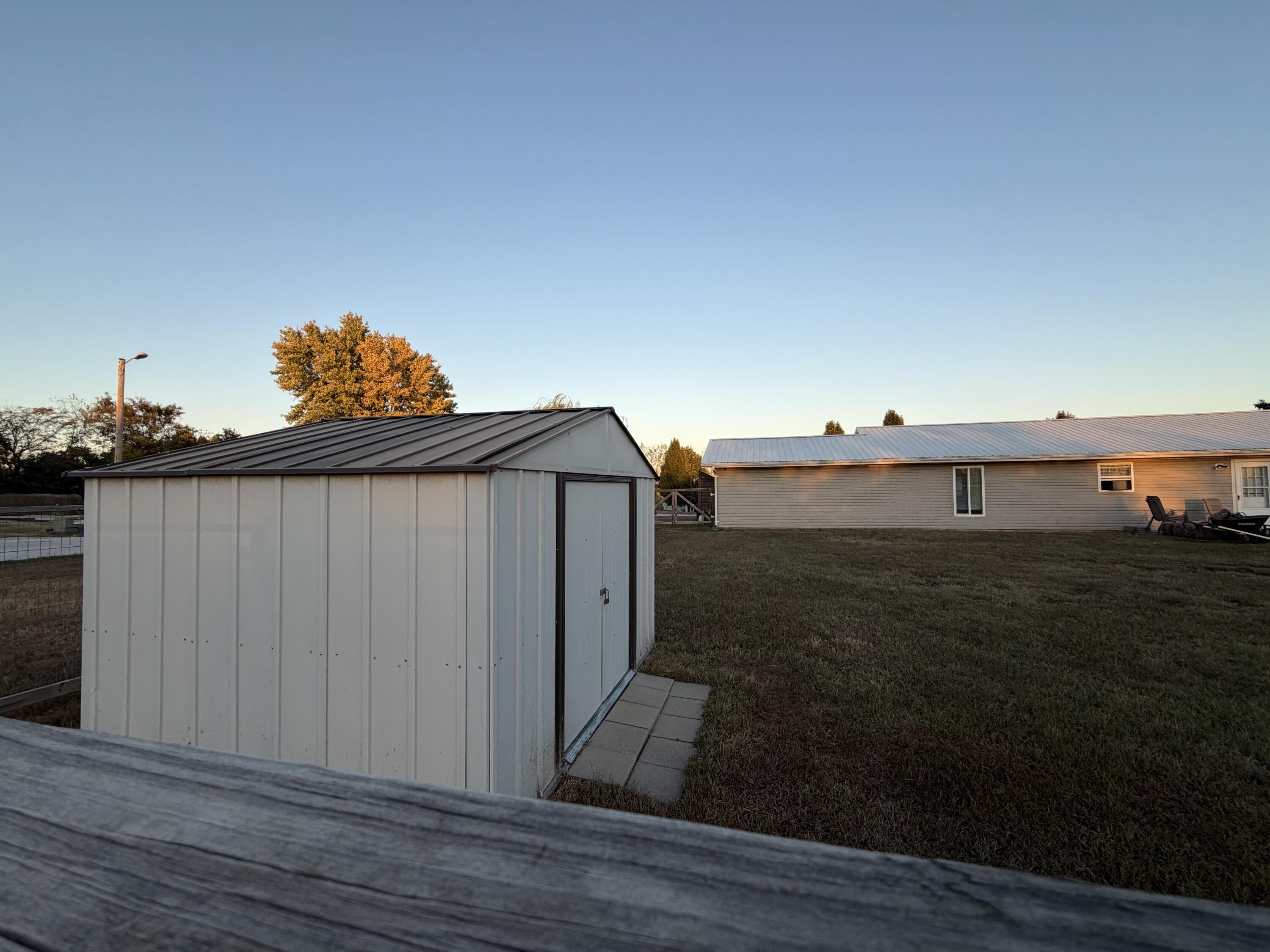 main property photo 8