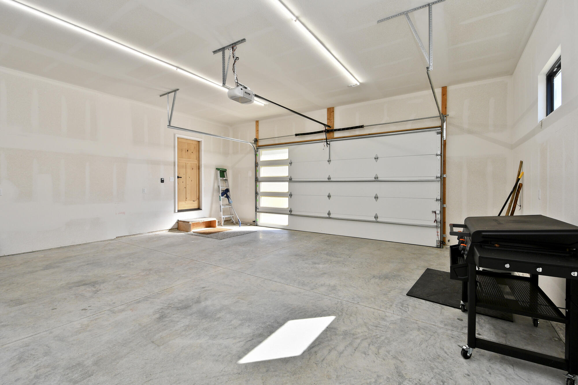 main property photo 64
