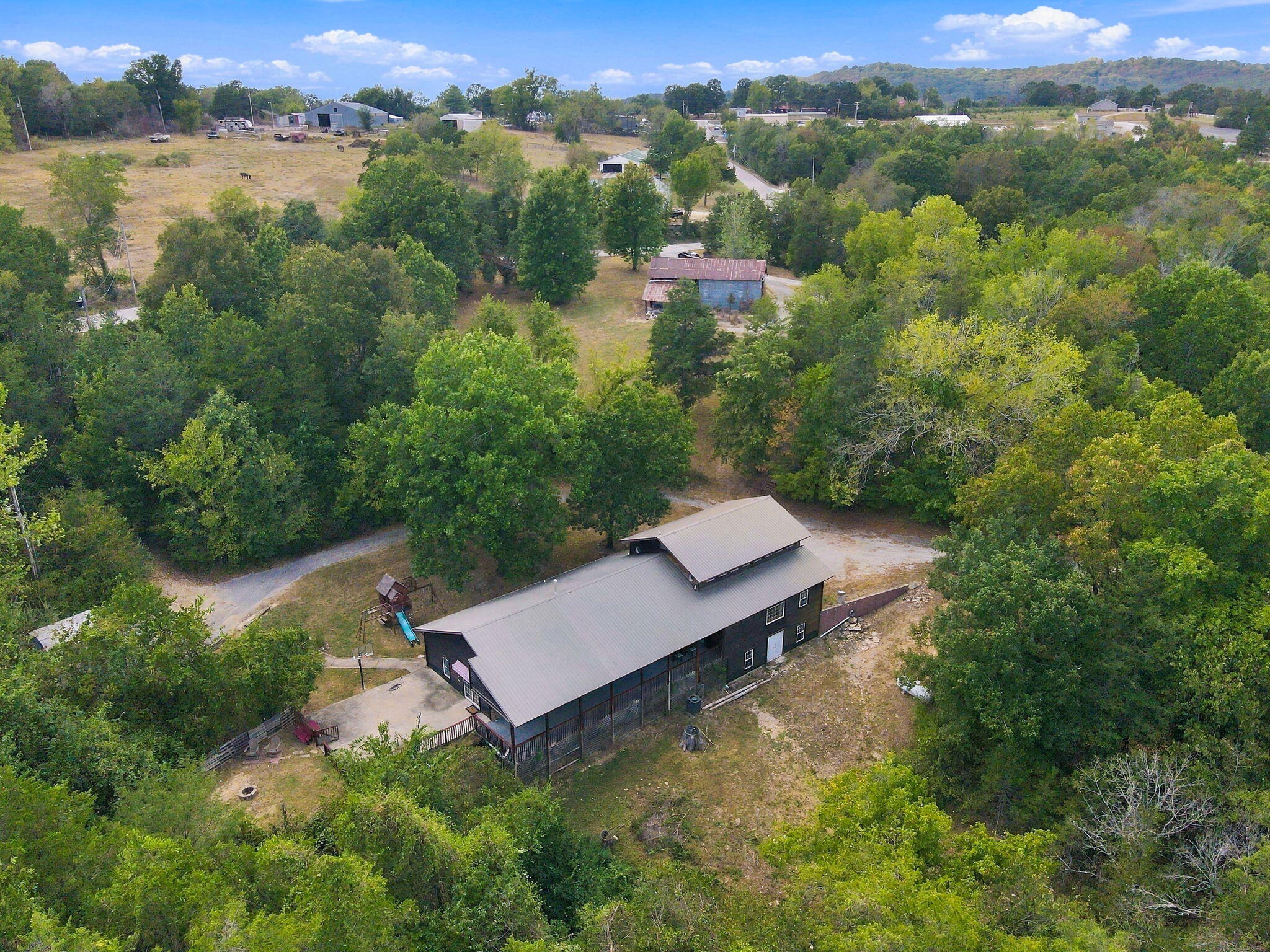 main property photo 35