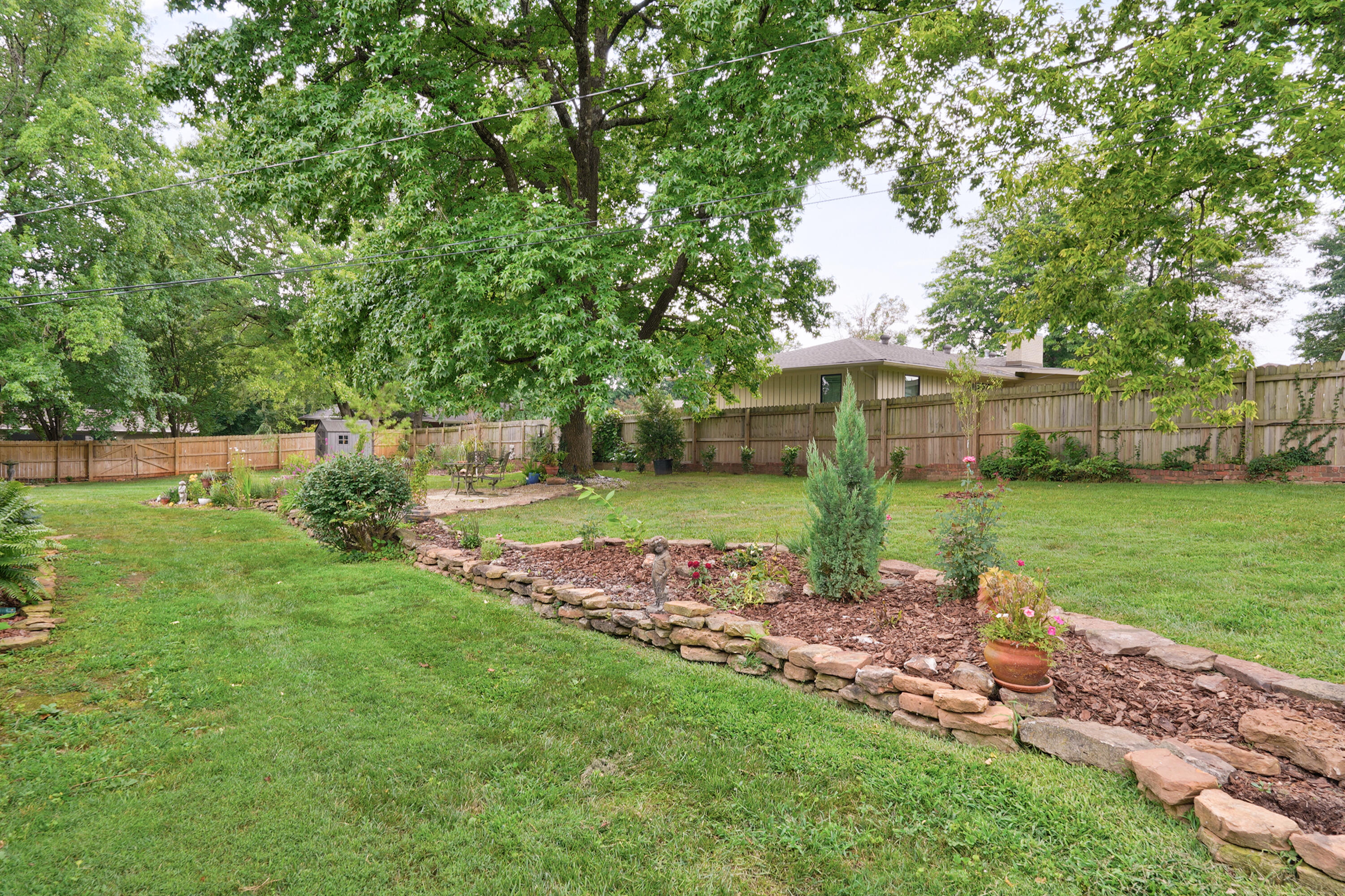 main property photo 77