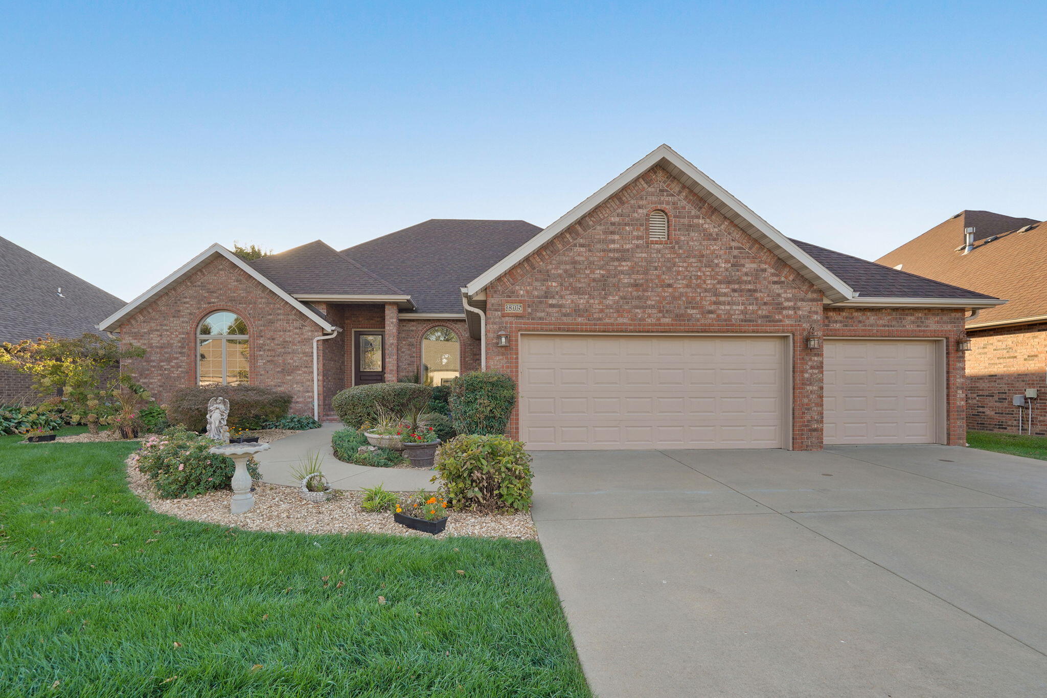 main property photo 0
