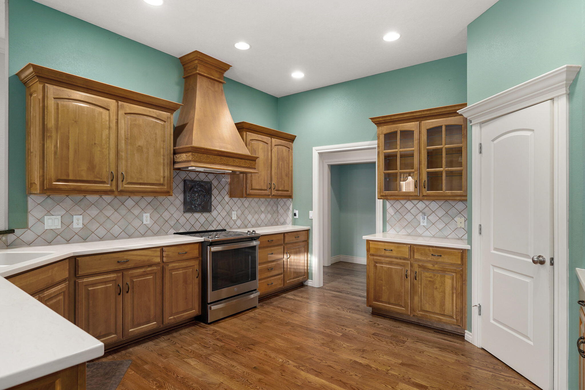 main property photo 11