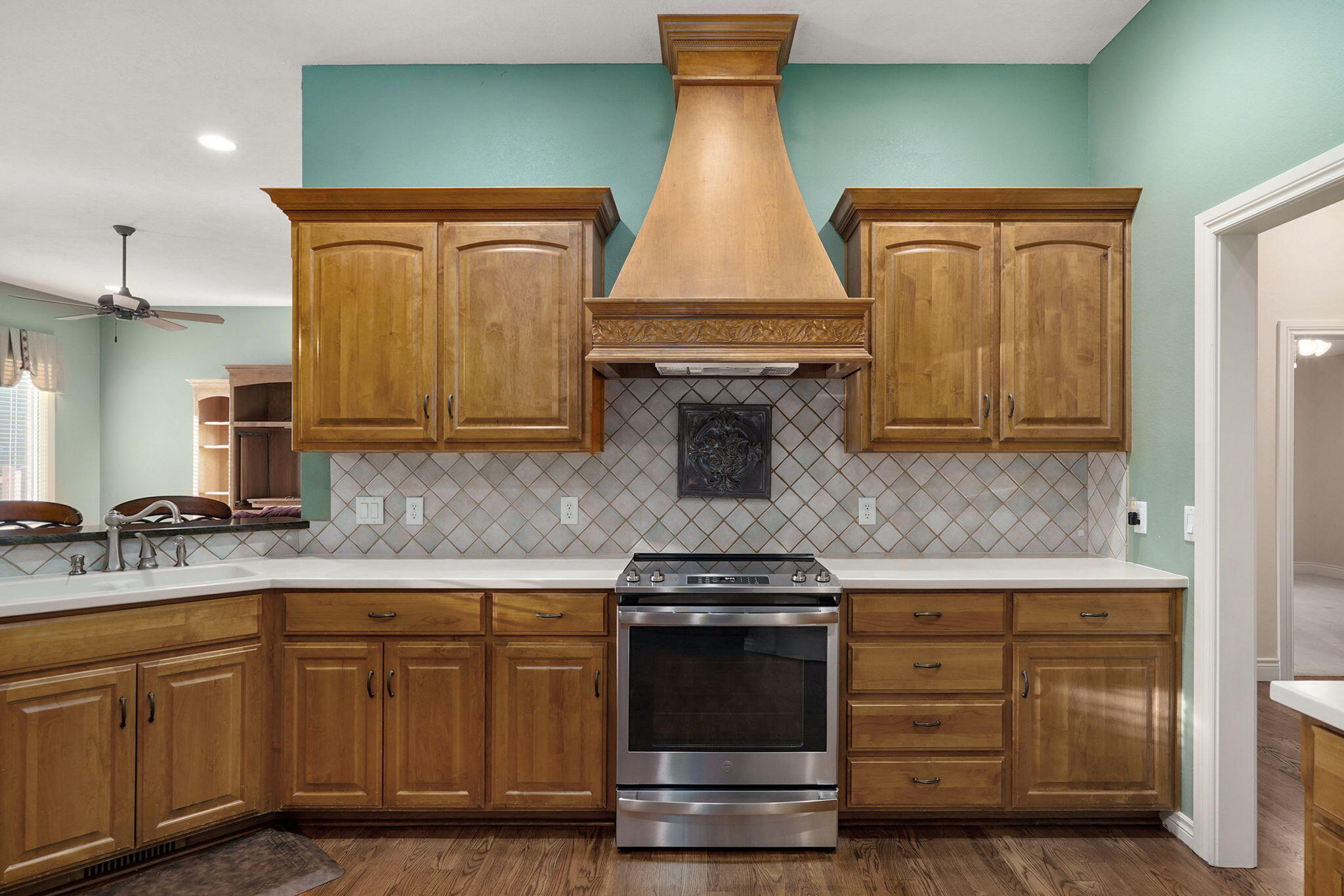main property photo 12