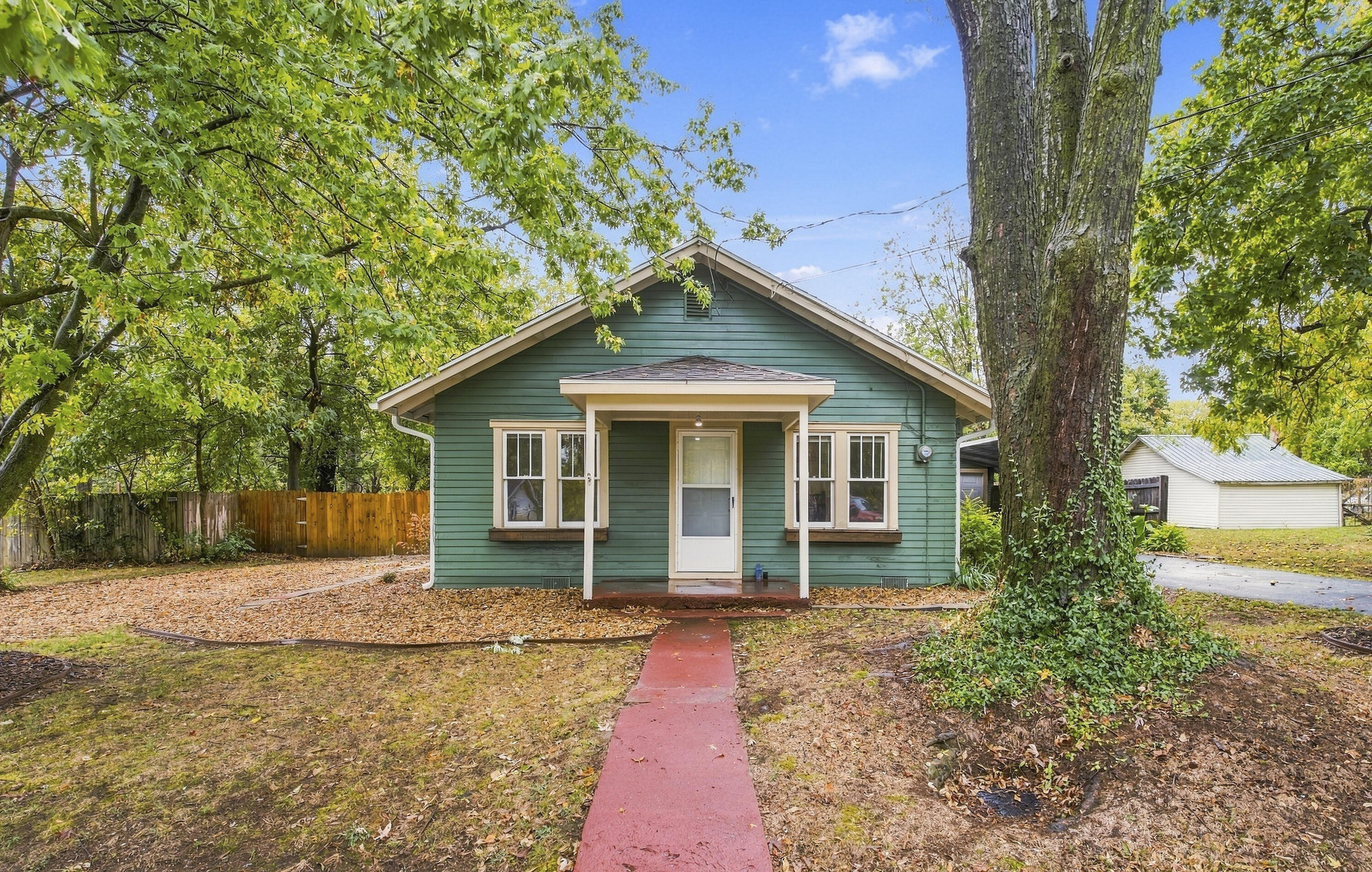 main property photo 0