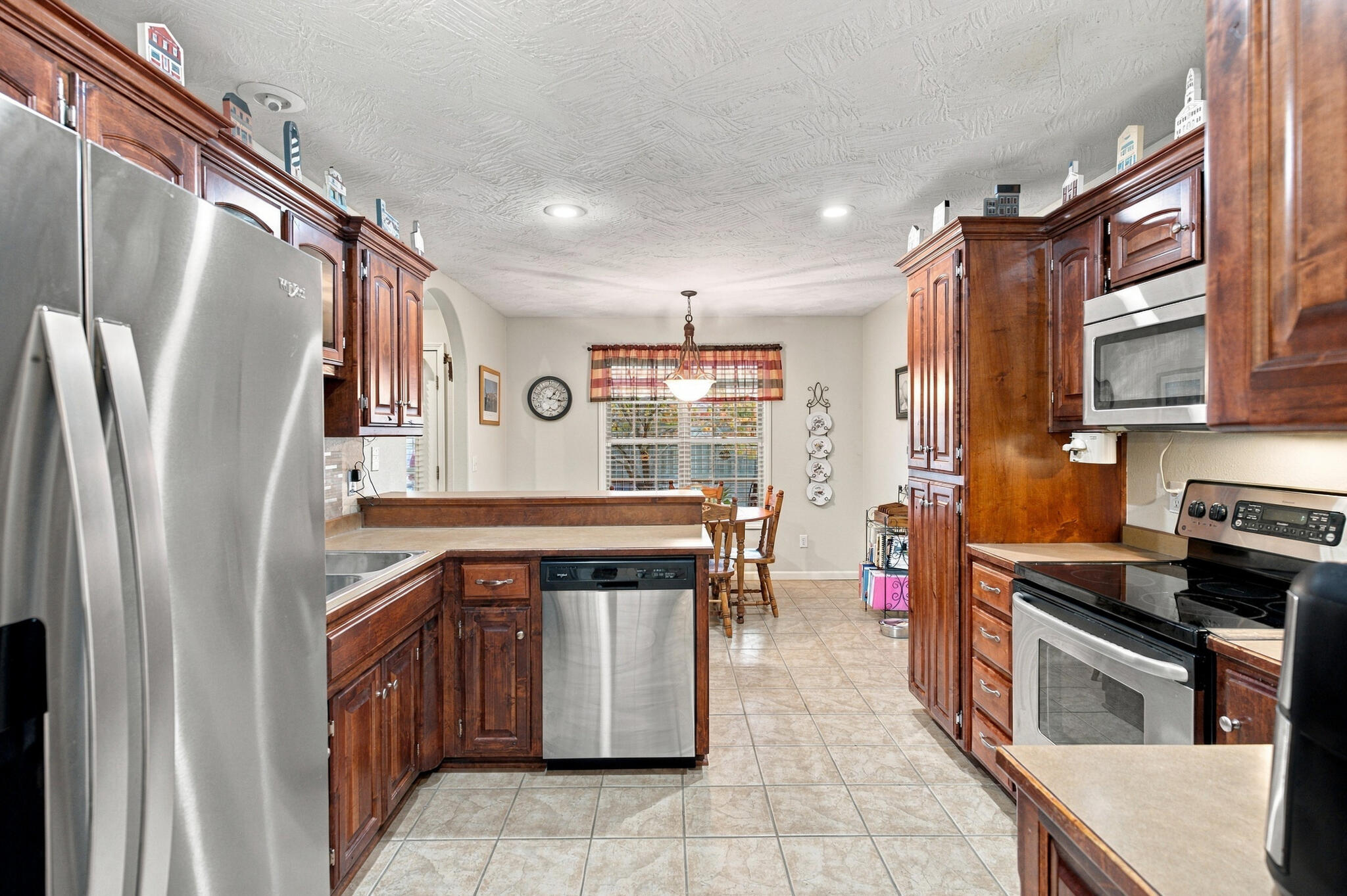 main property photo 14