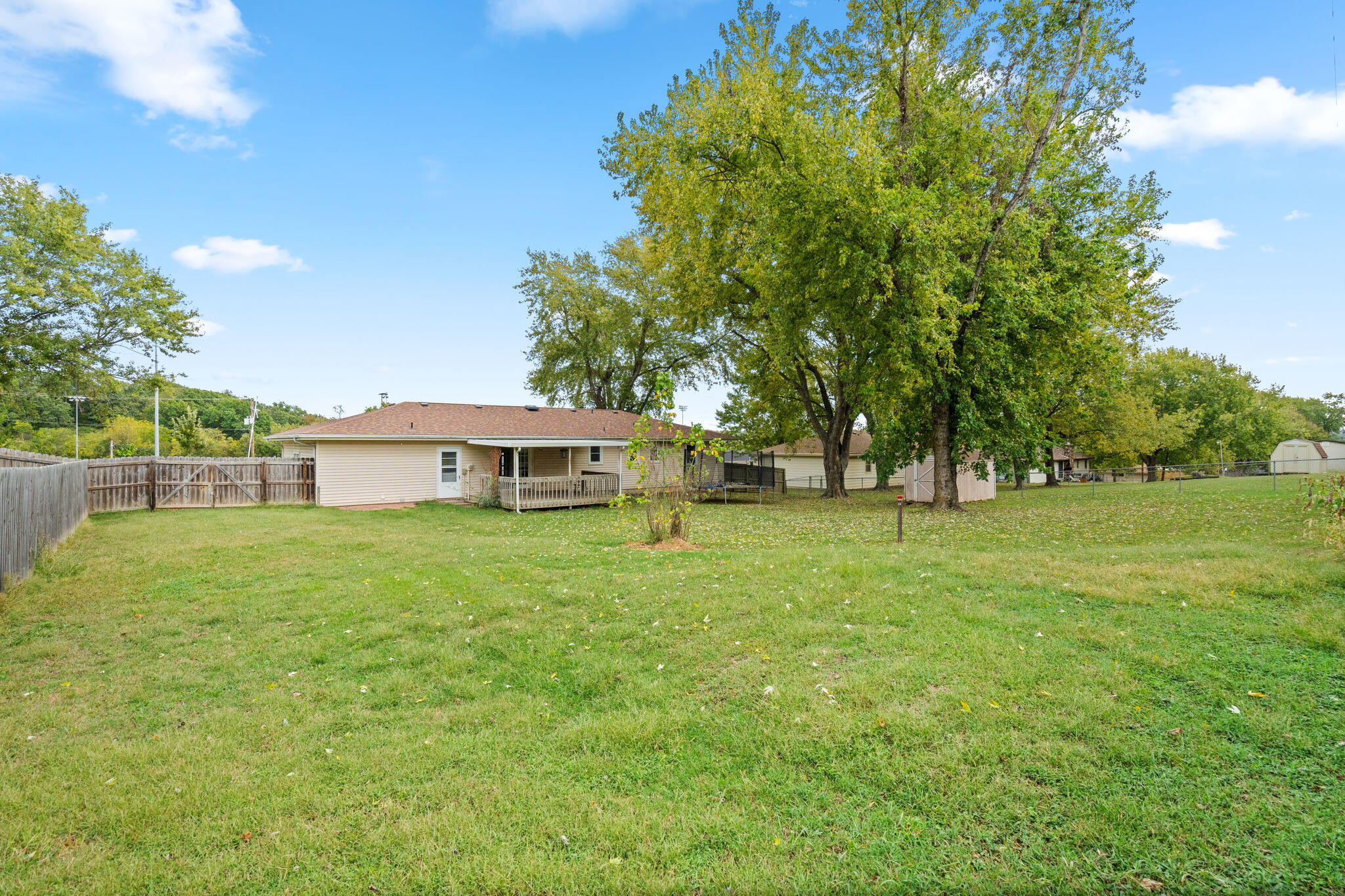 main property photo 29