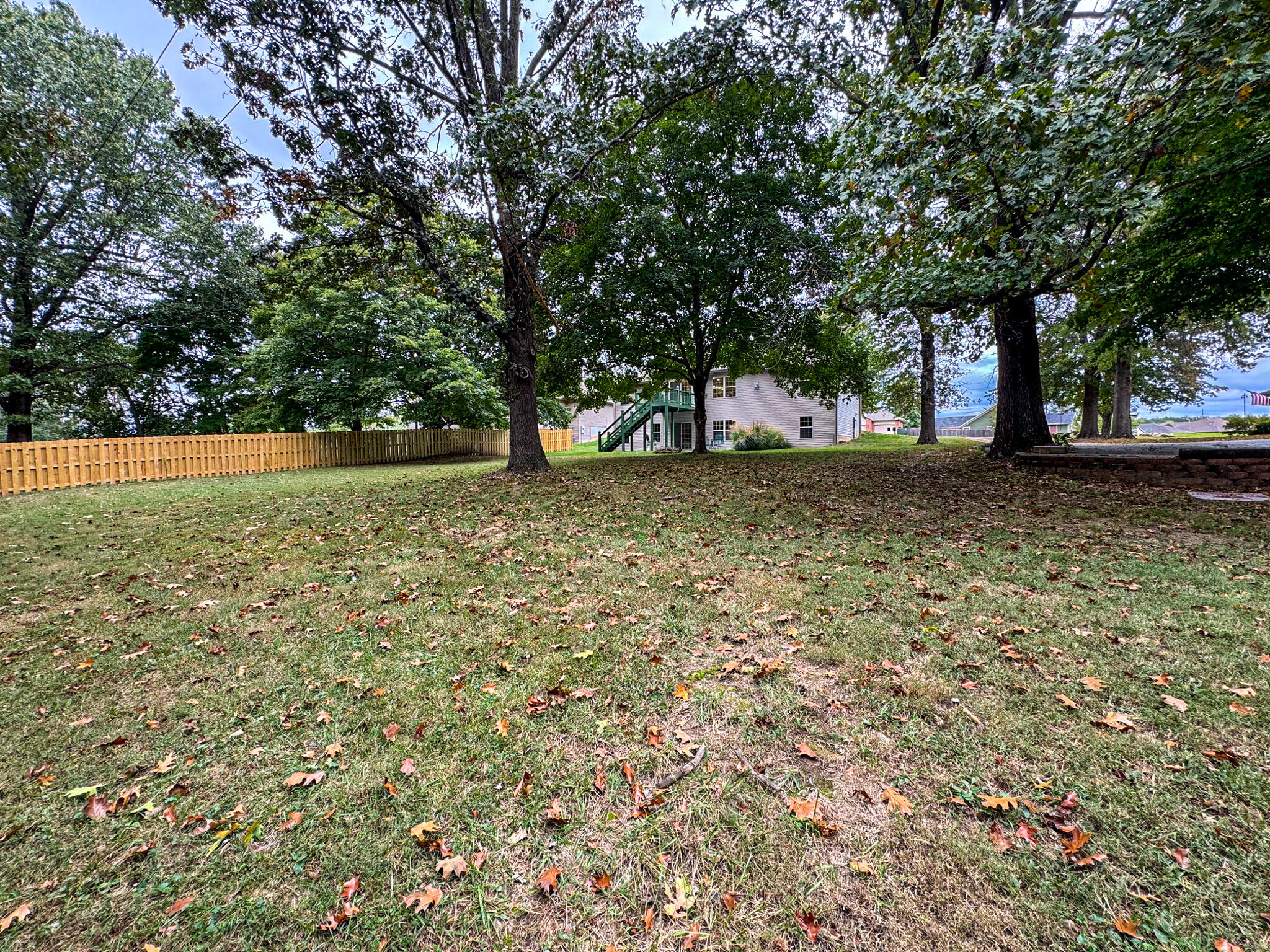 main property photo 30