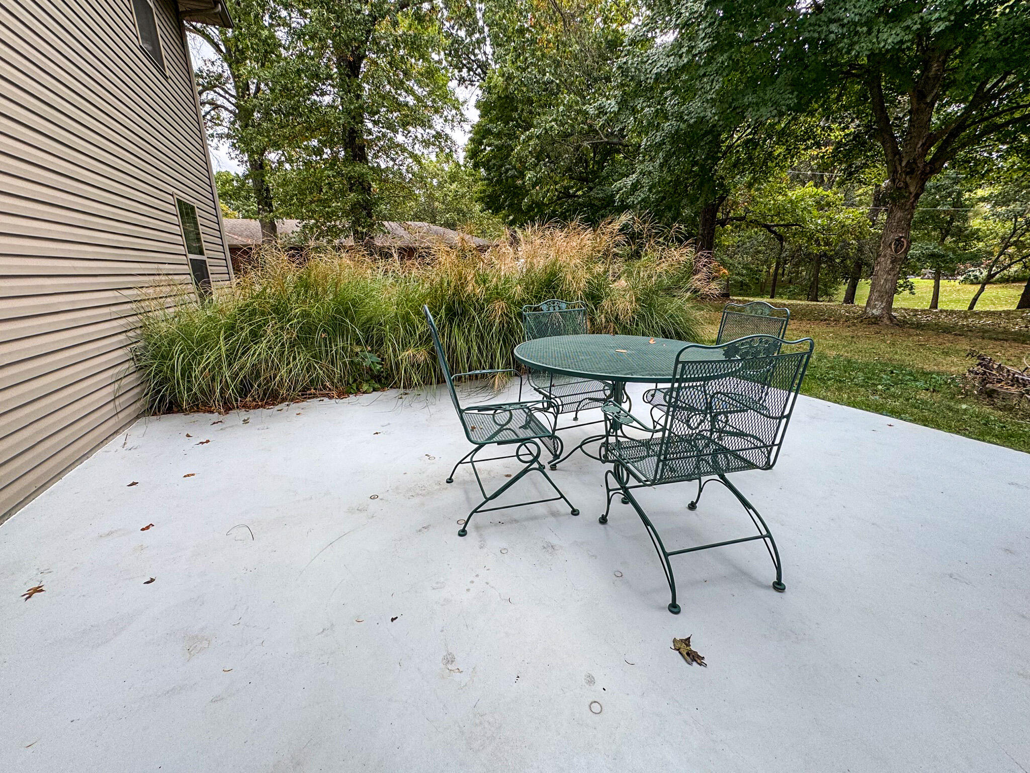 main property photo 36