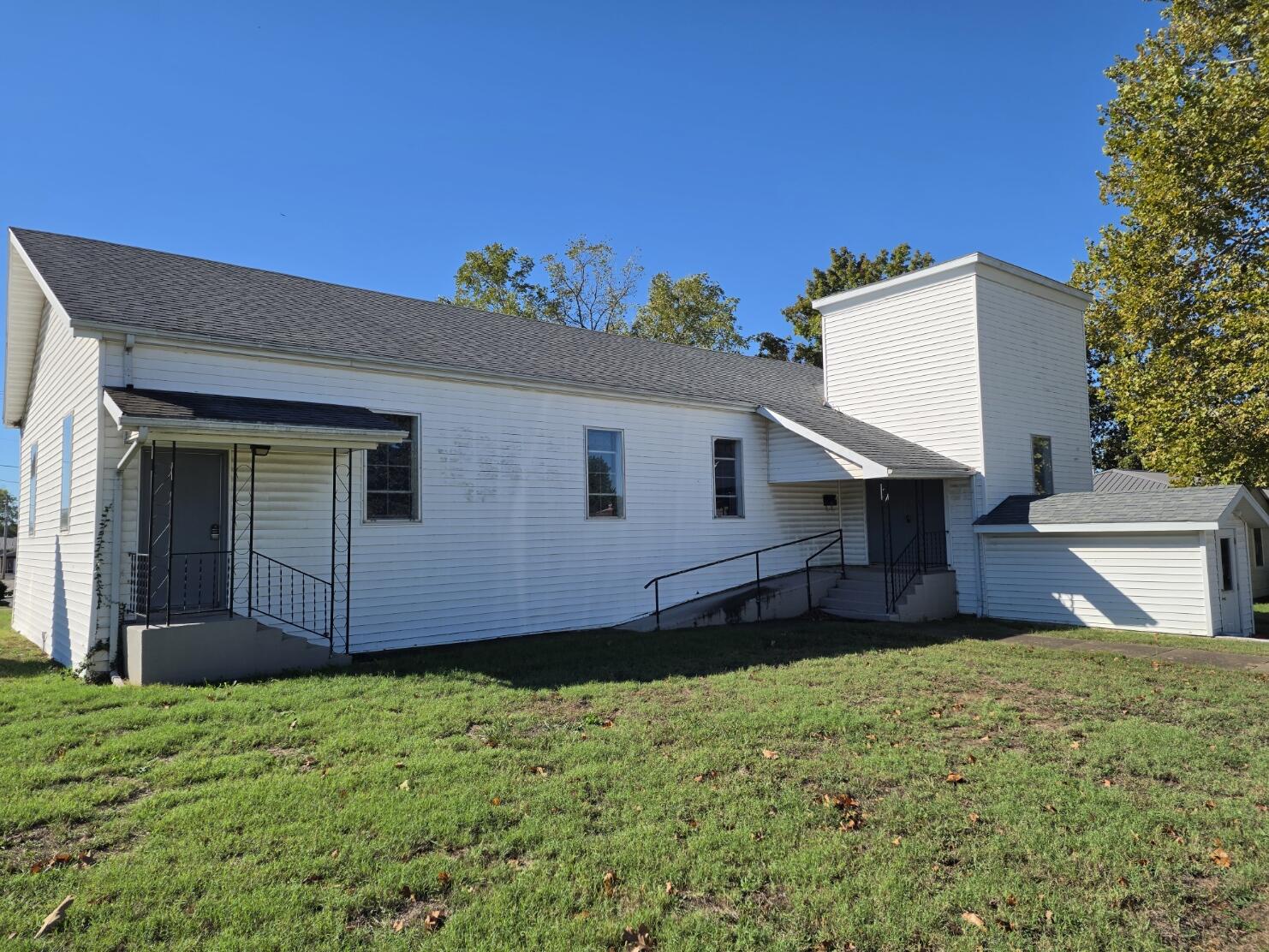 main property photo 0