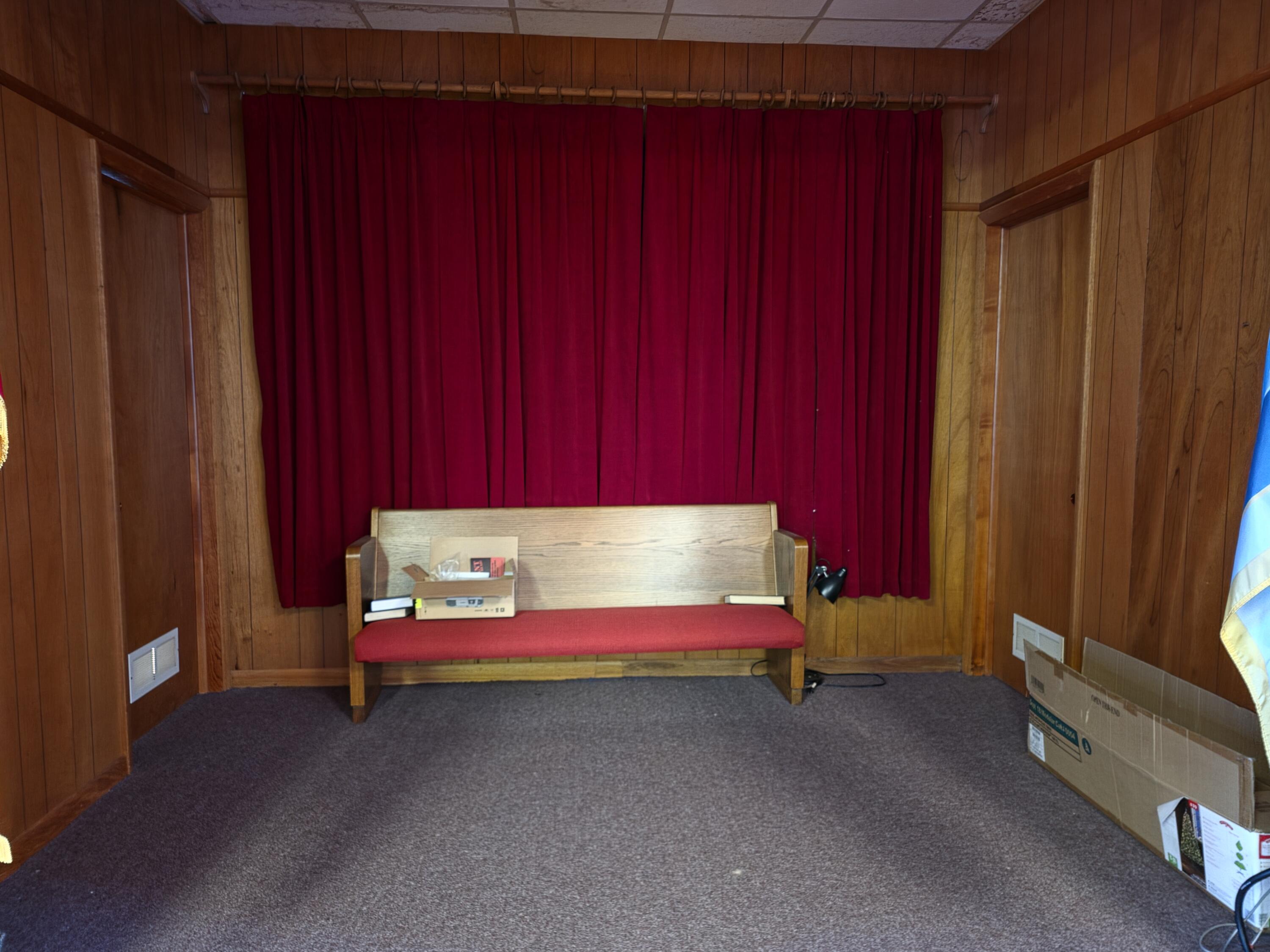 main property photo 9