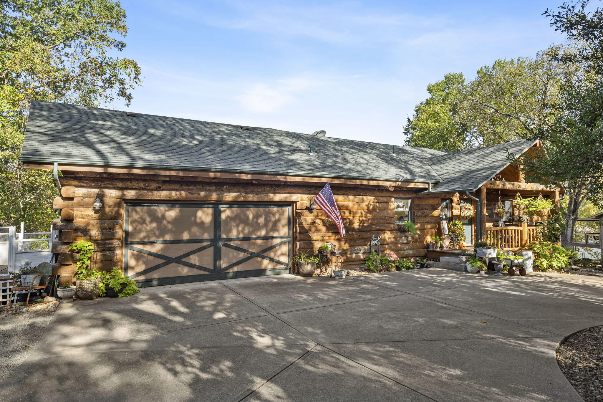 main property photo 0