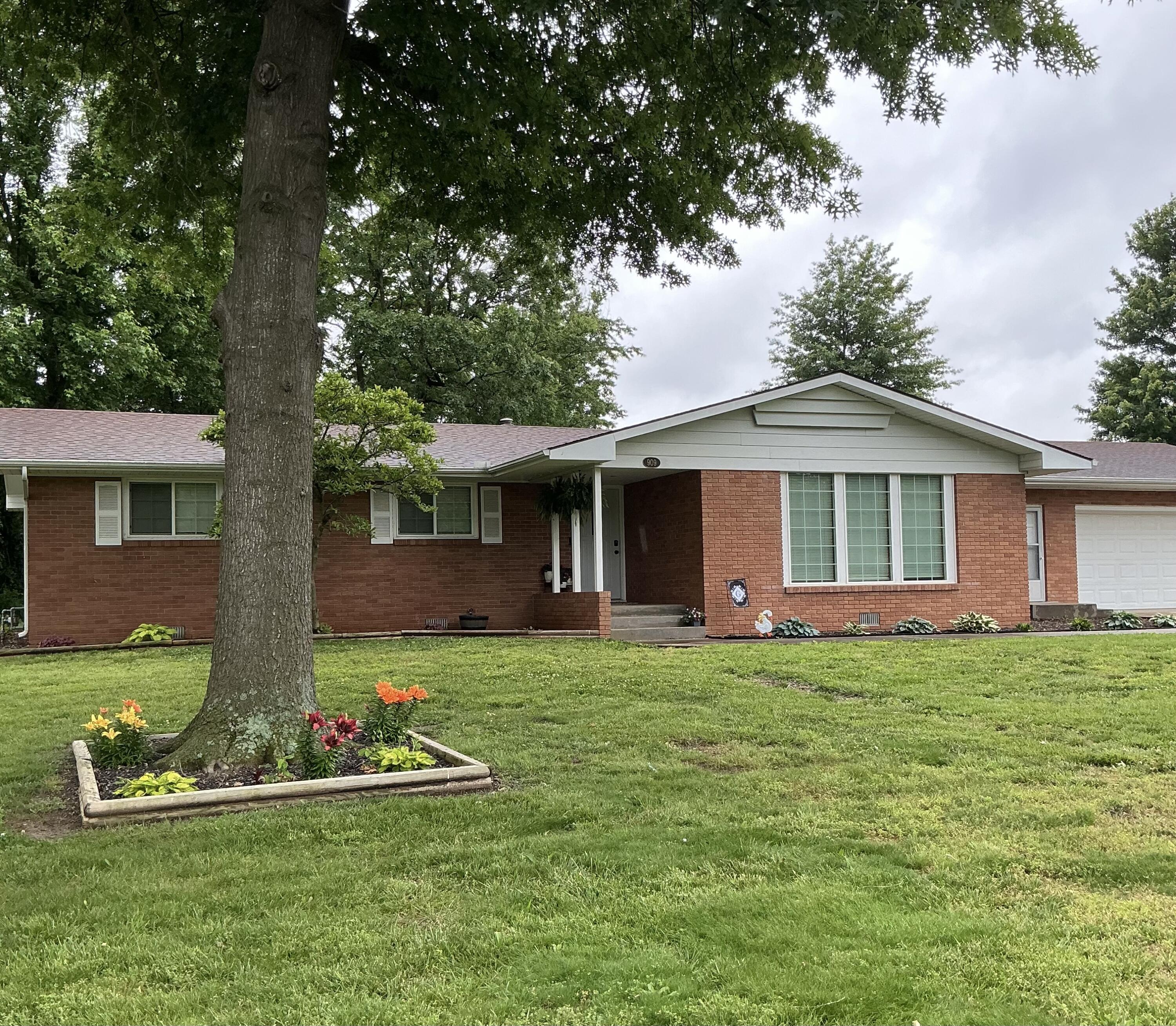main property photo 0