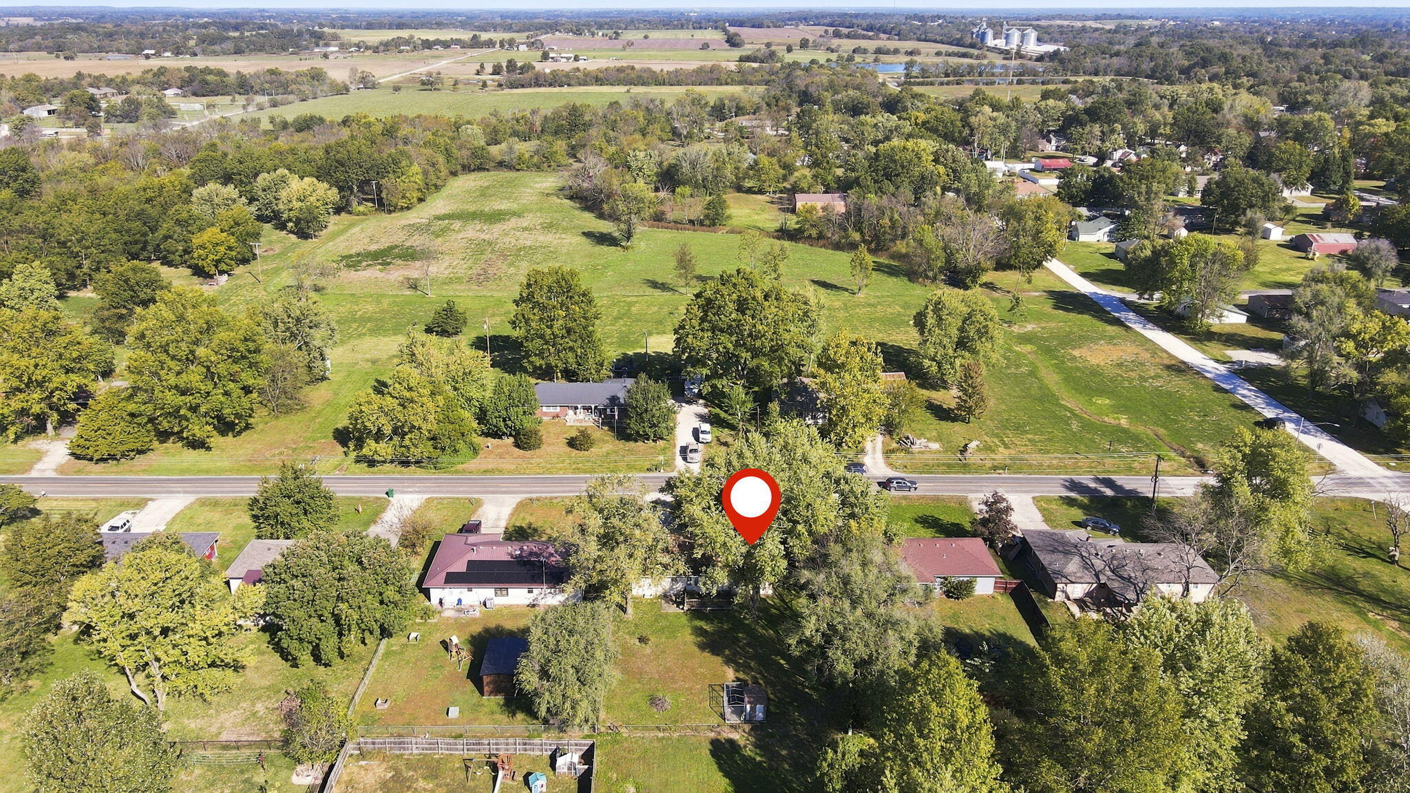 main property photo 41