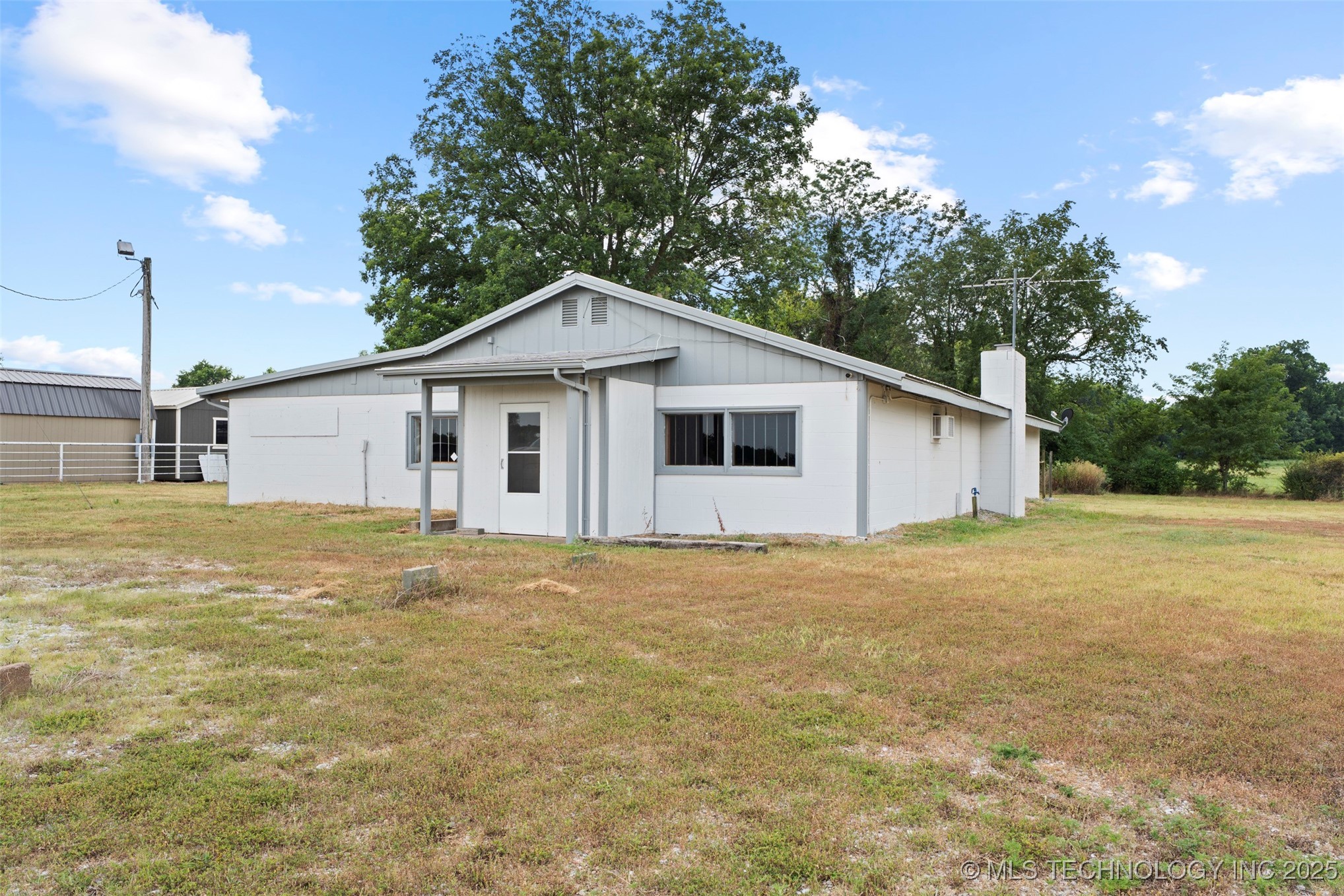 26601 S 655 Rd, Grove, OK 74344