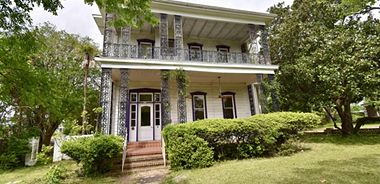 image of property with 5 Bed | 3 Bath | 3,131 Sqft