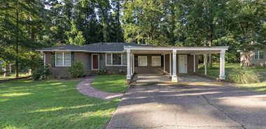 image of property with 5 Bed | 2 Bath | 2,838 Sqft
