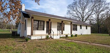 image of property with 3 Bed | 2 Bath | 1,860 Sqft