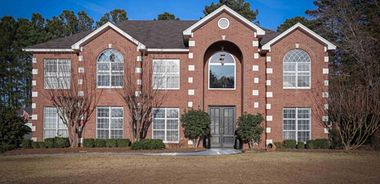 image of property with 6 Bed | 5 Bath | 4,520 Sqft