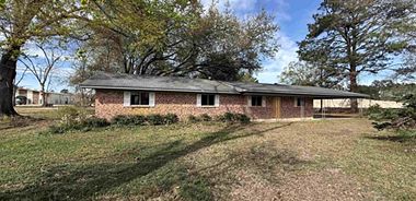 image of property with 3 Bed | 2 Bath | 1,933 Sqft
