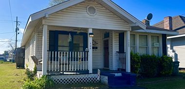 image of property with 3 Bed | 2 Bath | 1,642 Sqft