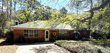 image of property with 4 Bed | 2 Bath | 2,049 Sqft