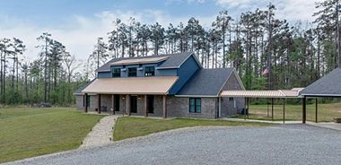 image of property with 3 Bed | 3 Bath | 3,016 Sqft