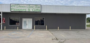 image of property with 0 Bed | 1 Bath | 1,600 Sqft