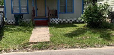 image of property with 3 Bed | 1 Bath | 900 Sqft