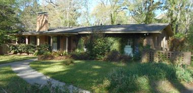 image of property with 4 Bed | 3 Bath | 3,135 Sqft
