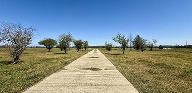 image of property with 4 Bed | 3 Bath | 2,024 Sqft