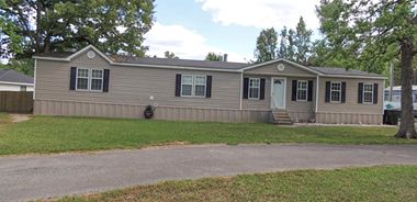 image of property with 4 Bed | 2 Bath | 2,327 Sqft